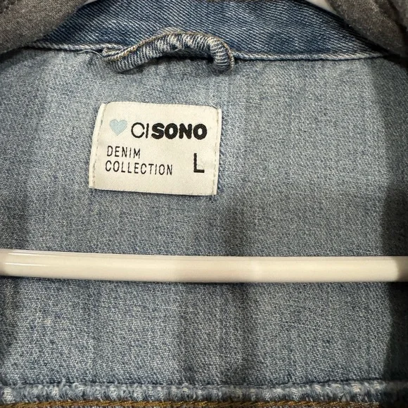 Ci Sono Light Blue Distressed Denim Jacket with hood Large EUC - Picture 3 of 5